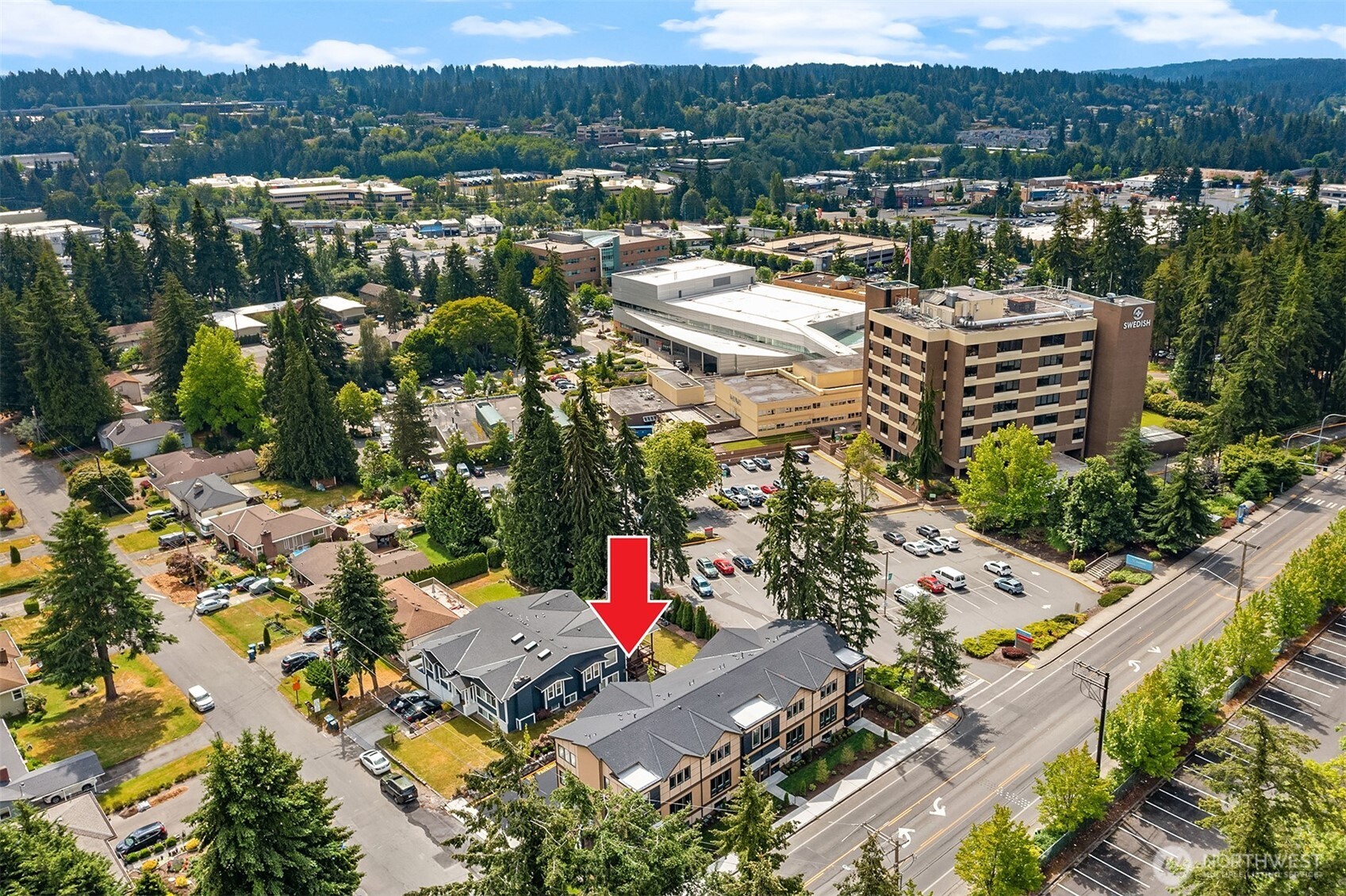 7528 215th Street Southwest, Unit 101 Edmonds, WA 98026 - Photo 25 of 29 a view of city and mountain