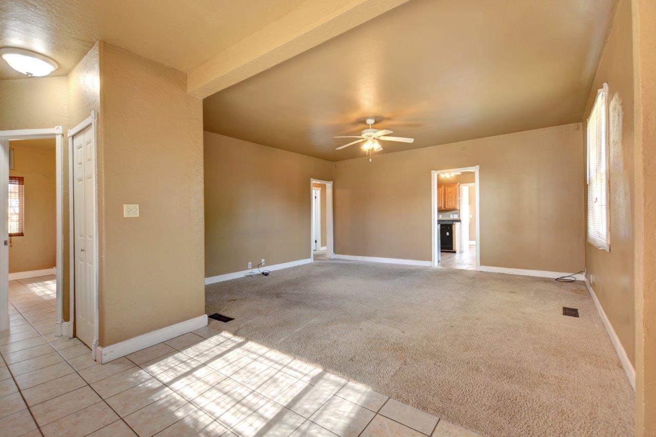 2702 Merriman Road Medford, OR 97501 - Photo 2 of 37 02