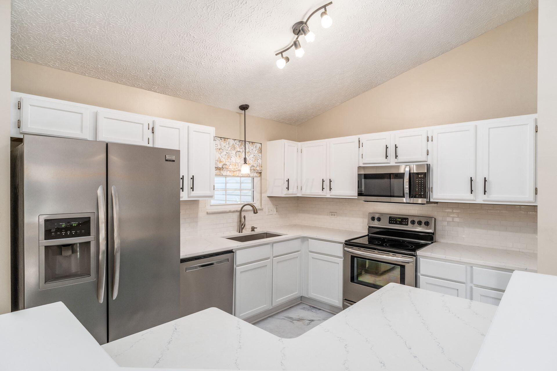 421 Bricktone Road Blacklick, OH 43004 - Photo 19 of 40