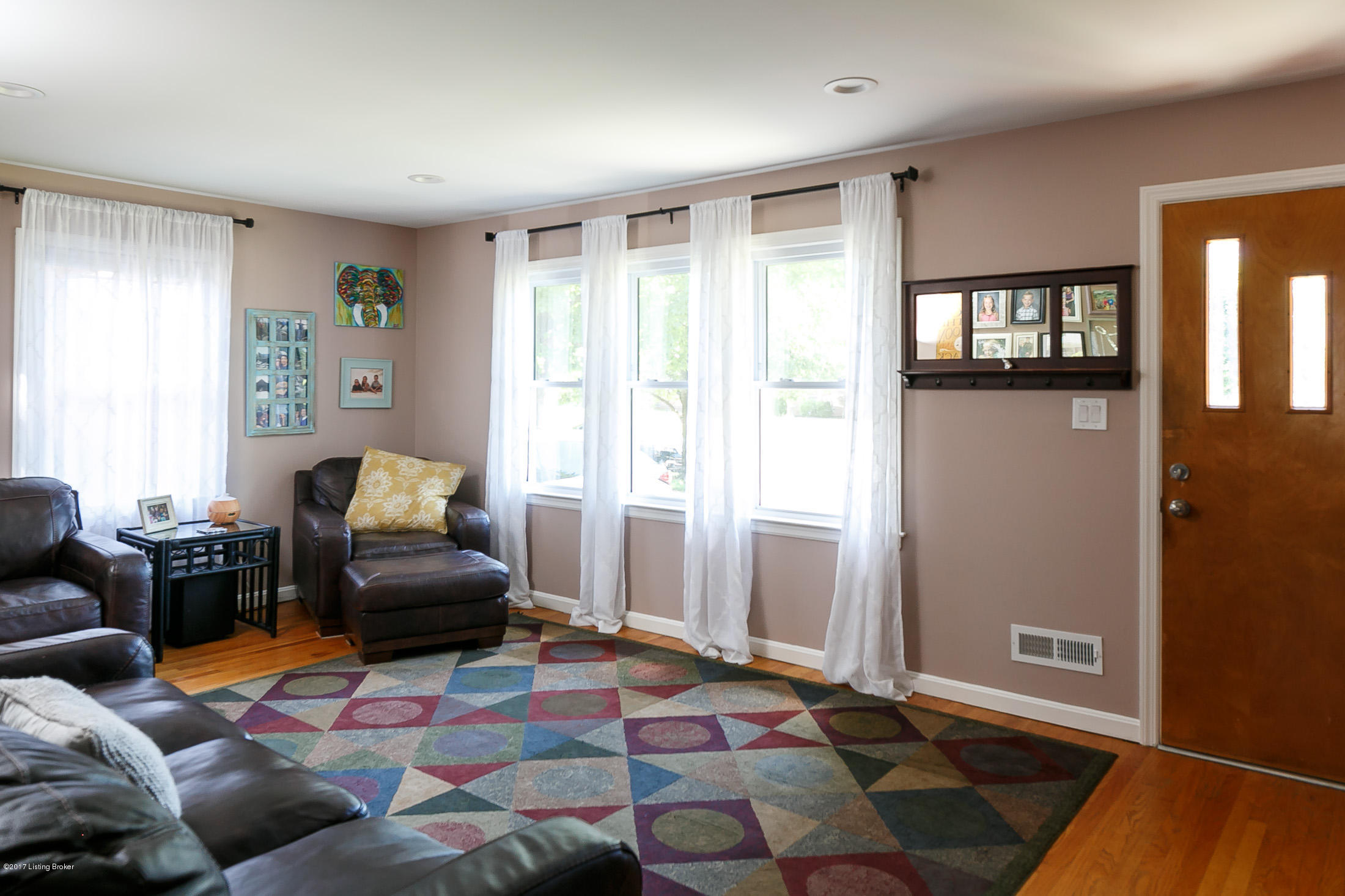 2917 Sheldon Road Louisville, KY 40218 - Photo 5 of 22 Tim Furlong Jr. - M Weisberg - Sheldon (