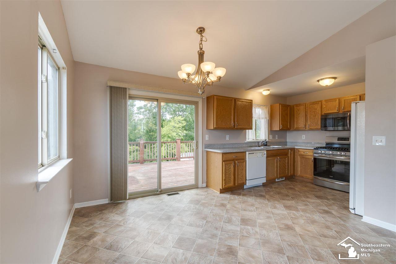 4063 Stone Post Road Newport, MI 48166 - Photo 8 of 35
