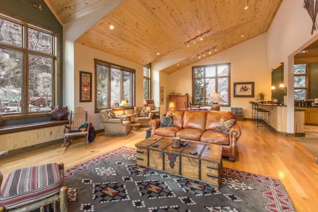 $2,400,000 | 115 7th Avenue, Ouray, CO 81427