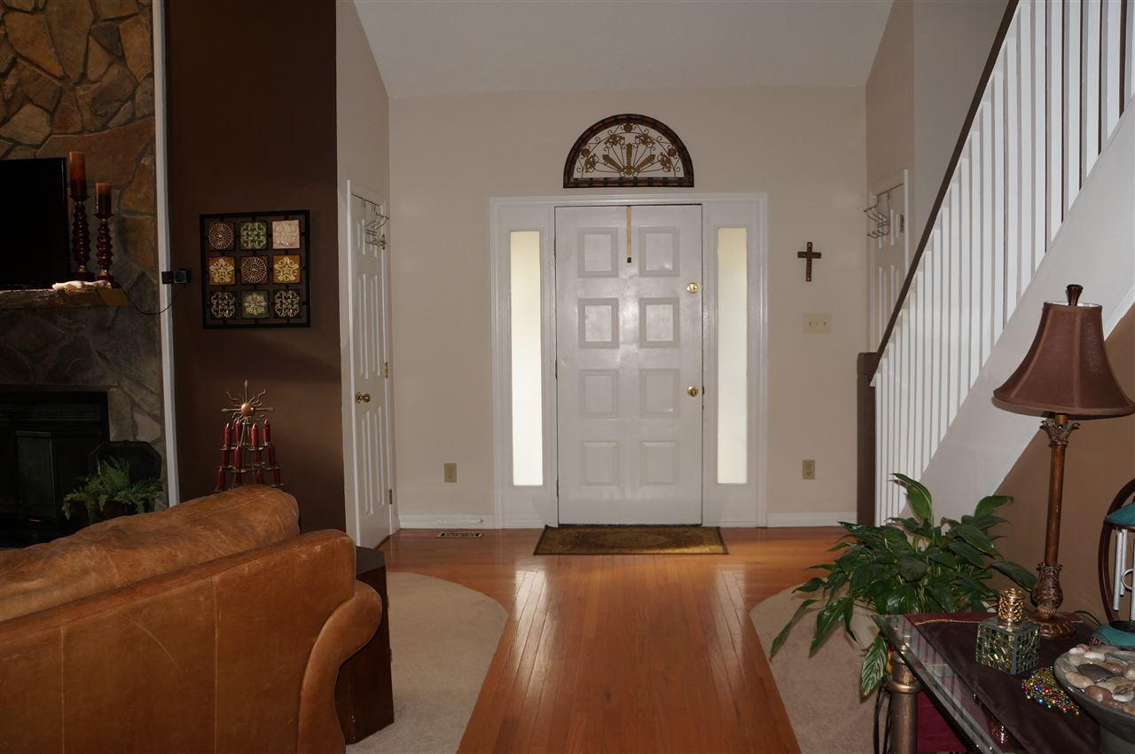 4121 Landfall Court Raleigh, NC 27613 - Photo 3 of 25 Foyer