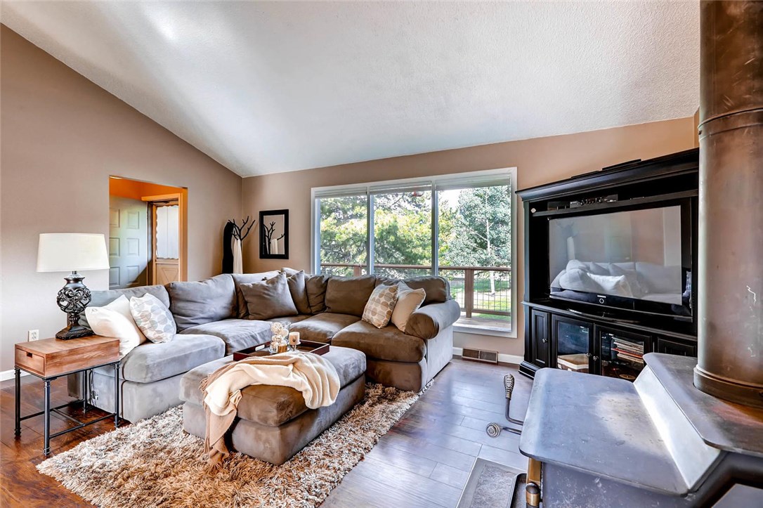 134 Big Elk Road Dillon, CO 80435 - Photo 6 of 25 Gallery Image 6