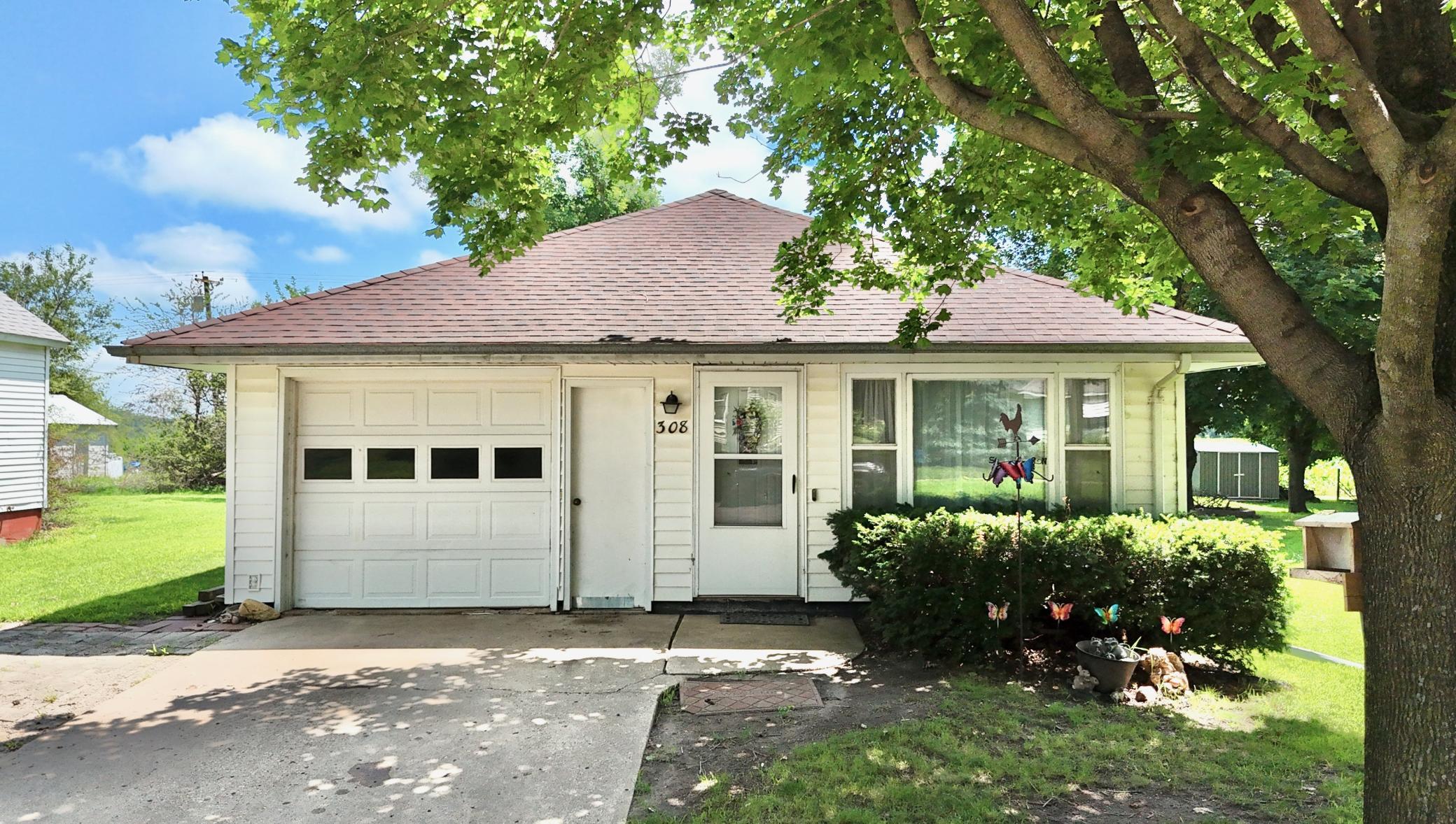 308 South Main Street Granada, MN 56039 - Photo 1 of 16