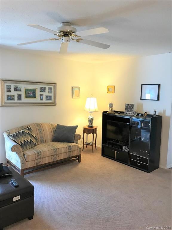 5024 Sardis Road, Unit H Charlotte, NC 28270 - Photo 8 of 11 Gallery Image 8