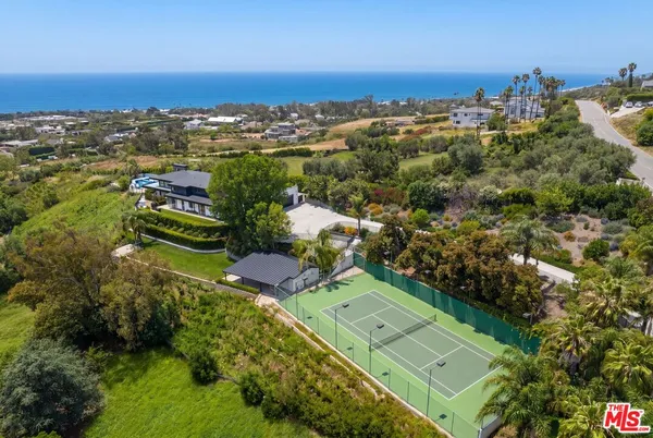 $12,900,000 | 29800 Cuthbert Road, Malibu, CA 90265