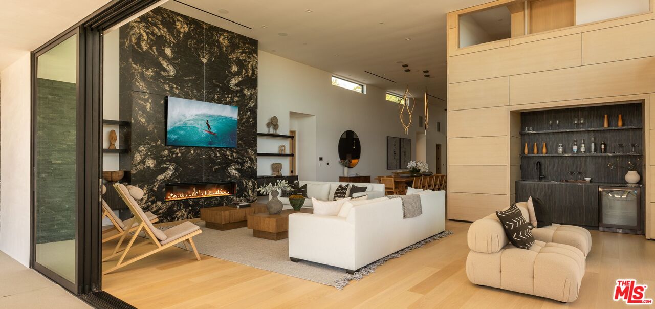 29800 Cuthbert Road Malibu, CA 90265 - Photo 15 of 35