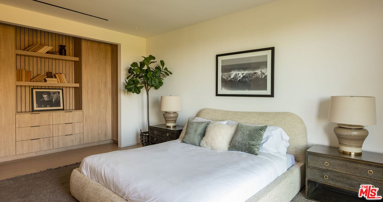 29800 Cuthbert Road Malibu, CA 90265 - Photo 25 of 35