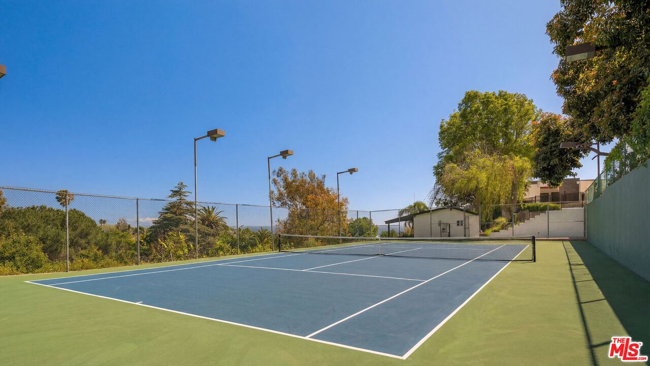 29800 Cuthbert Road Malibu, CA 90265 - Photo 28 of 35