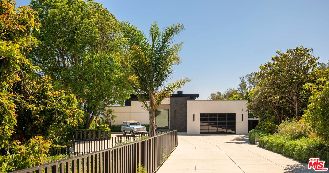 29800 Cuthbert Road Malibu, CA 90265 - Photo 5 of 35