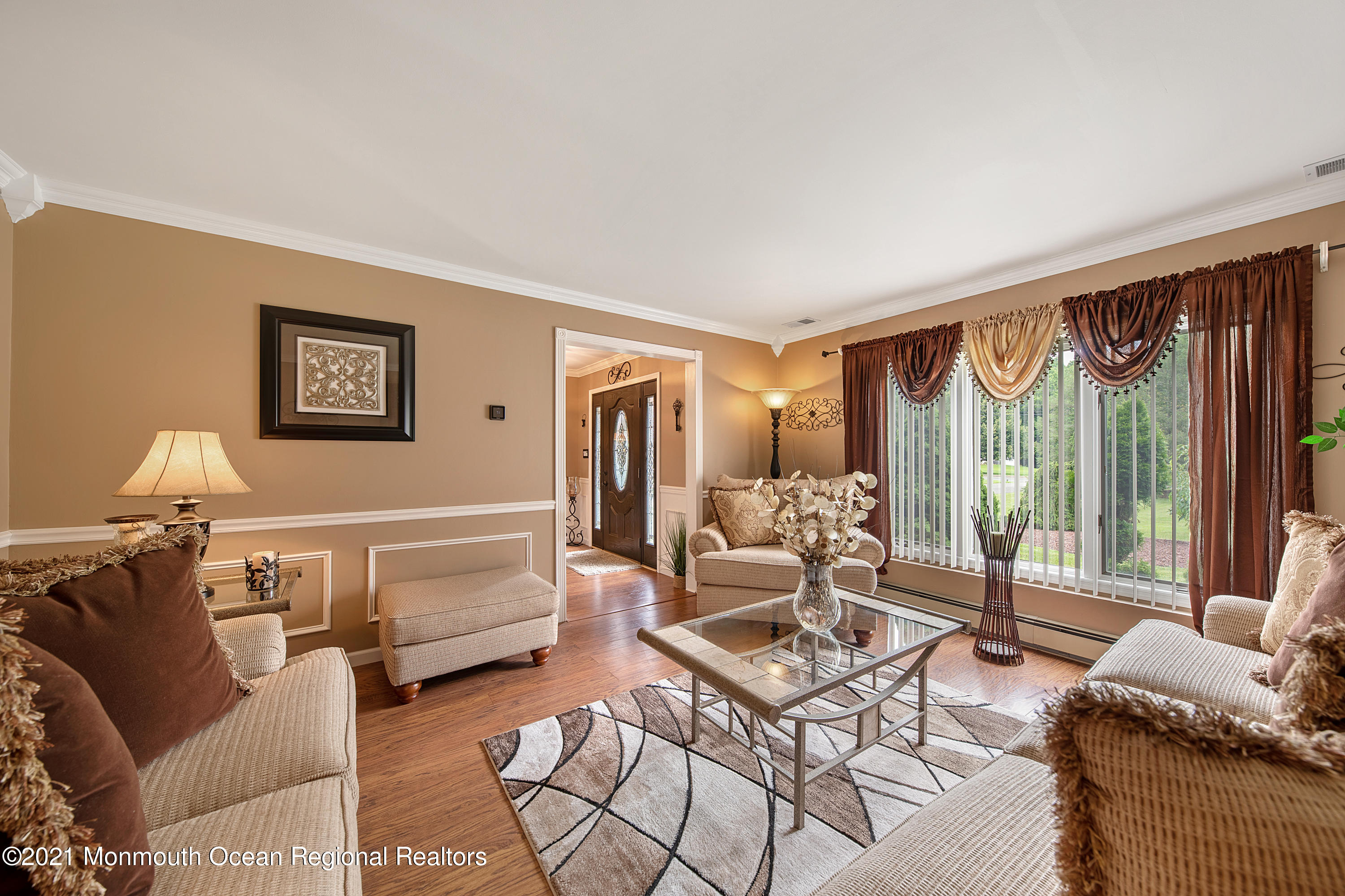 292 Bartley Road Jackson, NJ 08527 - Photo 7 of 28 LIVING ROOM