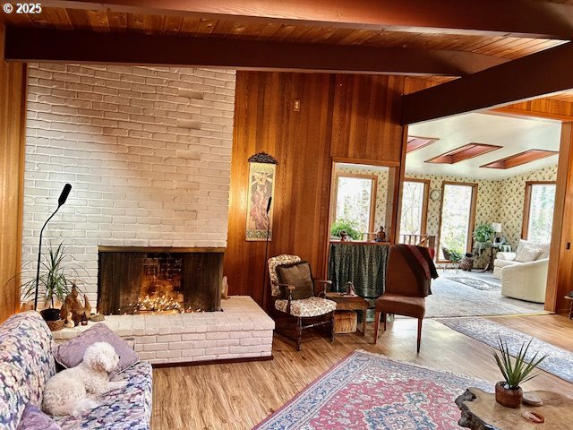 766 Foothill Drive Eugene, OR 97405 - Photo 2 of 12 a living room with furniture fireplace and window