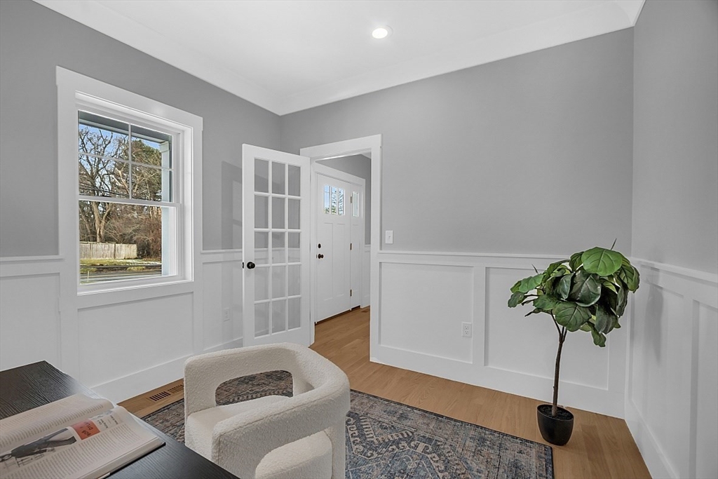 84 Page Road Bedford, MA 01730 - Photo 4 of 42 Gallery Image 4