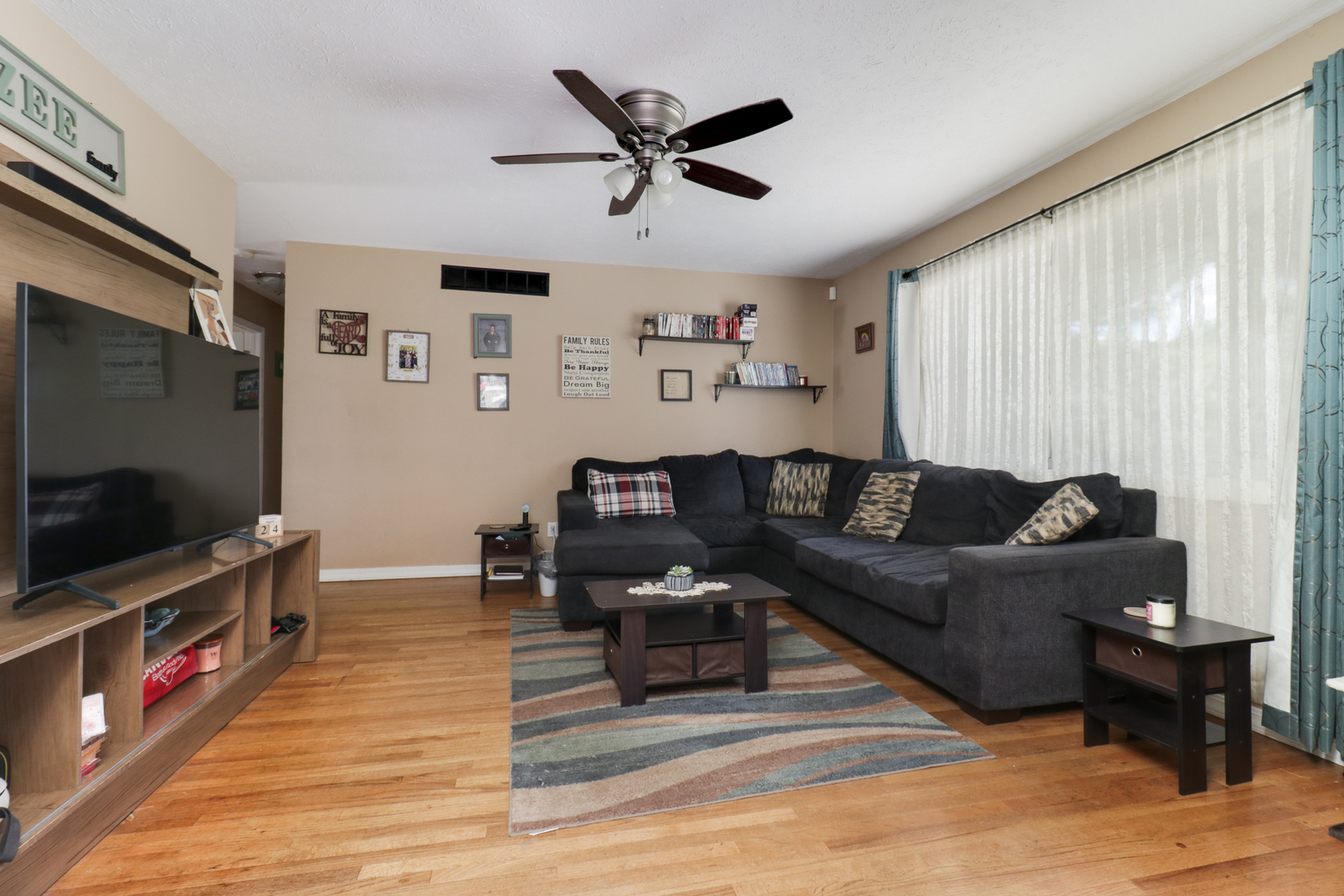 910 South Cottage Avenue Normal, IL 61761 - Photo 6 of 34 Gallery Image 6