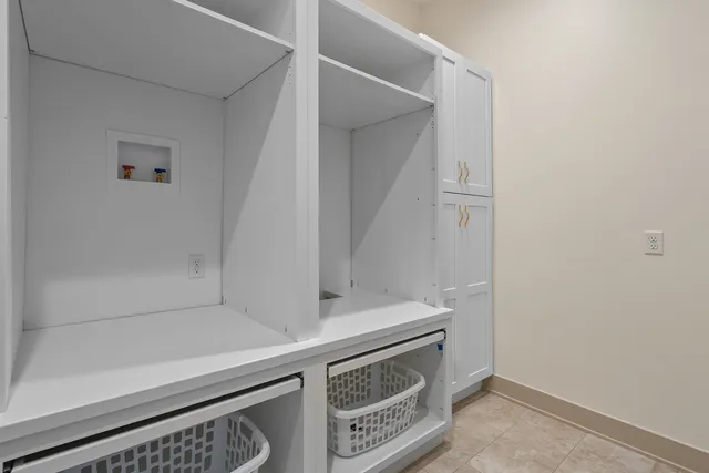 $865,000 | 6638 Pelican Street, Bettendorf, IA 52722