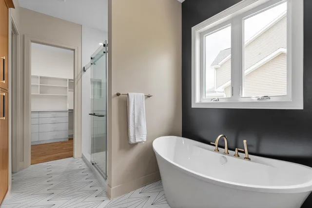 $865,000 | 6638 Pelican Street, Bettendorf, IA 52722