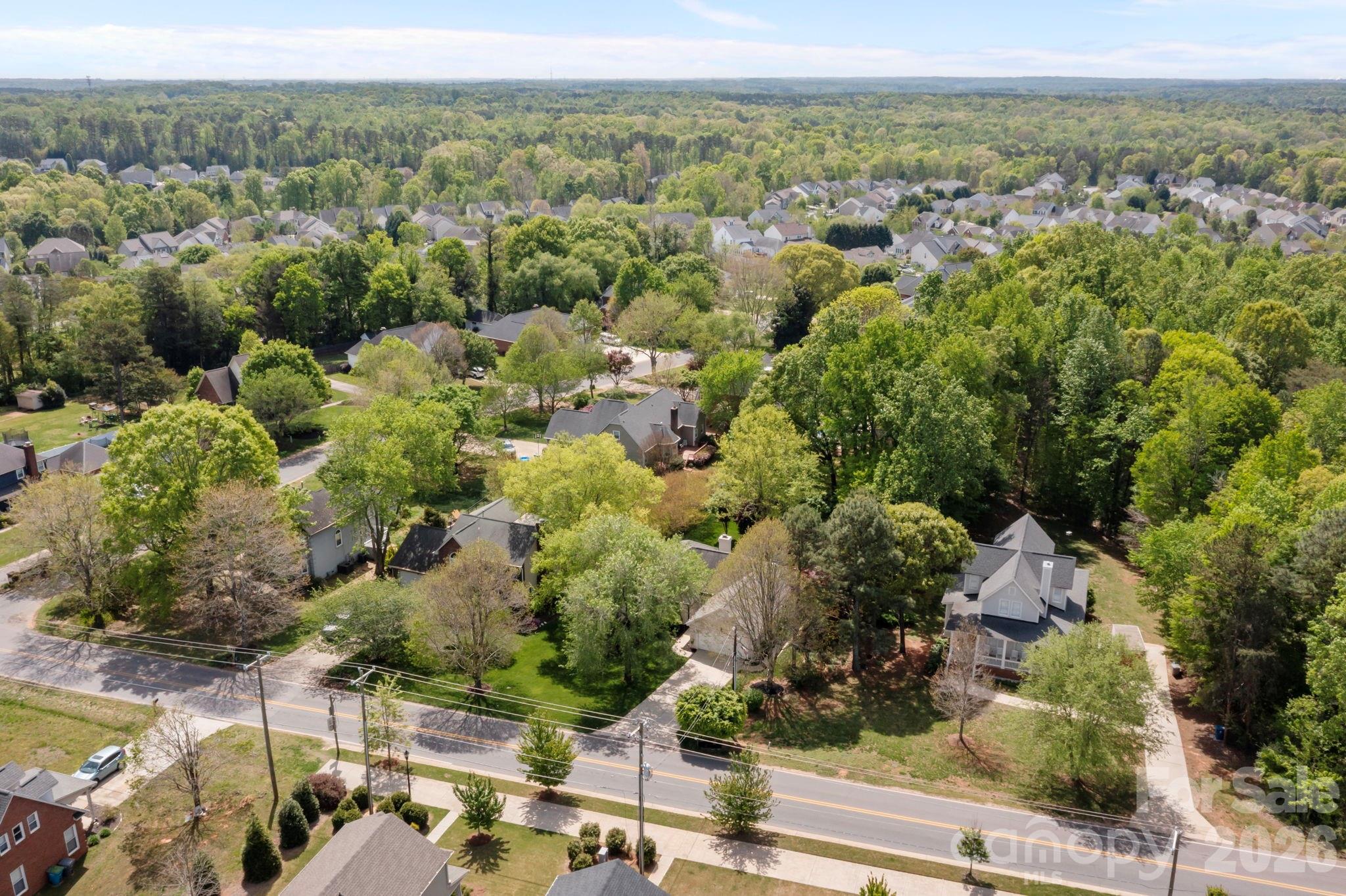 413 Nixon Road Belmont, NC 28012 - Photo 46 of 48 an aerial view of multiple house