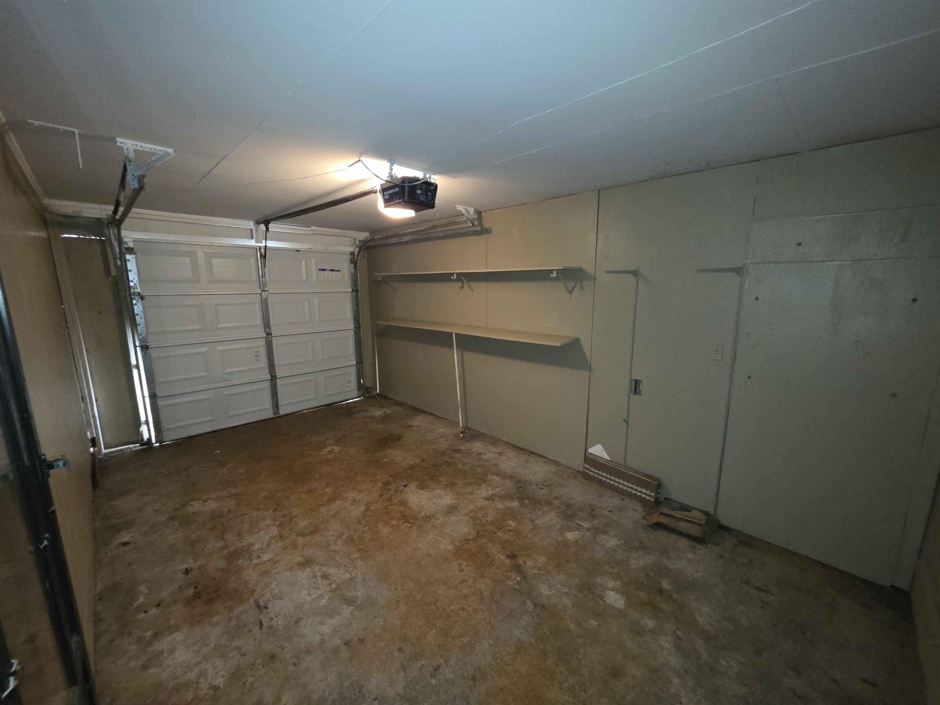 936 Chesterton Drive Memphis, TN 38127 - Photo 9 of 28 a view of empty room