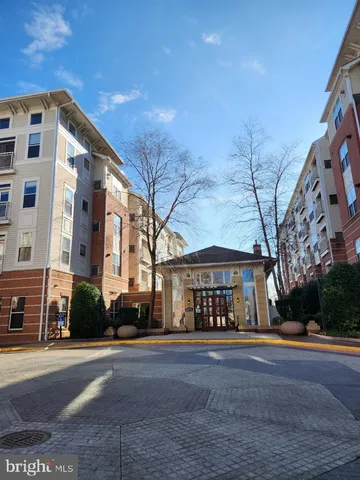 $2,400 | 9490 Virginia Center Boulevard, Unit 340, Vienna, VA 22181