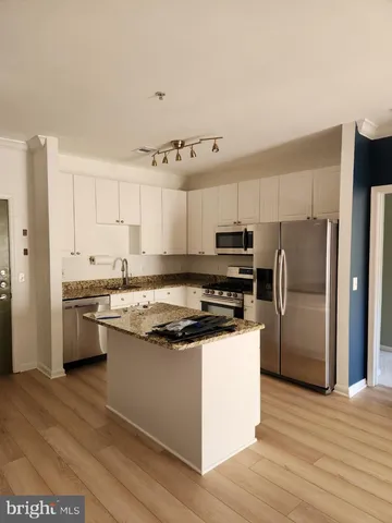 $2,600 | 9490 Virginia Center Boulevard, Unit 340, Vienna, VA 22181