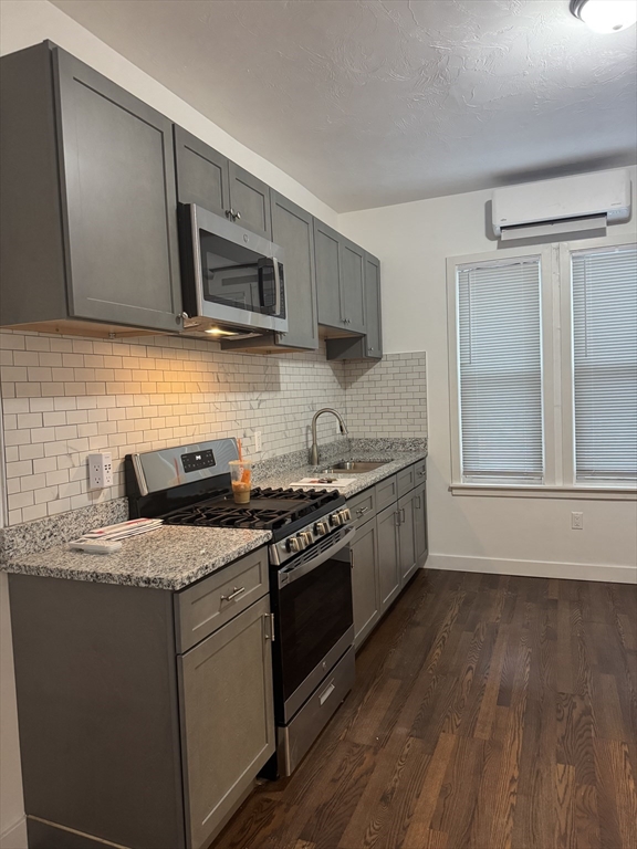 118 Locust Street, Unit 2W Fall River, MA 02720 - Photo 8 of 9