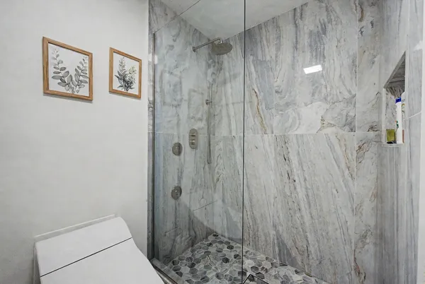 $429,000 | 4050 Dundee Road, Unit 209, Northbrook, IL 60062