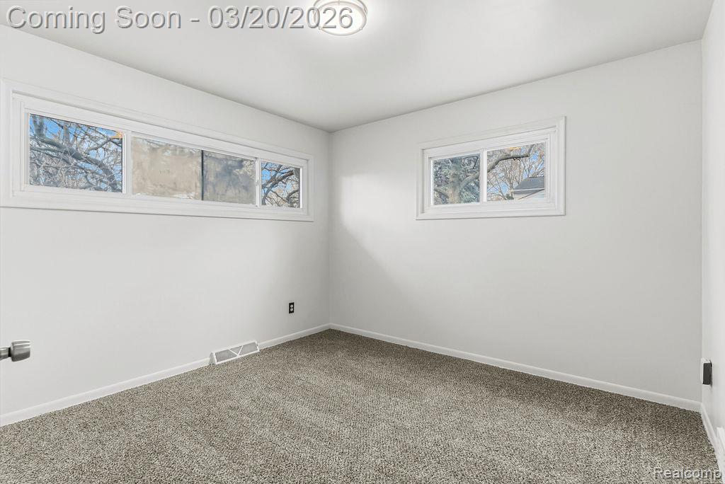 3485 Hammerberg Road Flint, MI 48507 - Photo 19 of 35