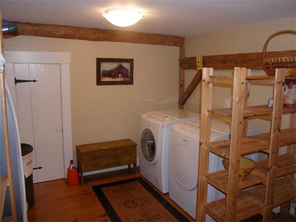 270 Thompson Road Princeton, MA 01541 - Photo 13 of 23 a utility room with dryer and washer