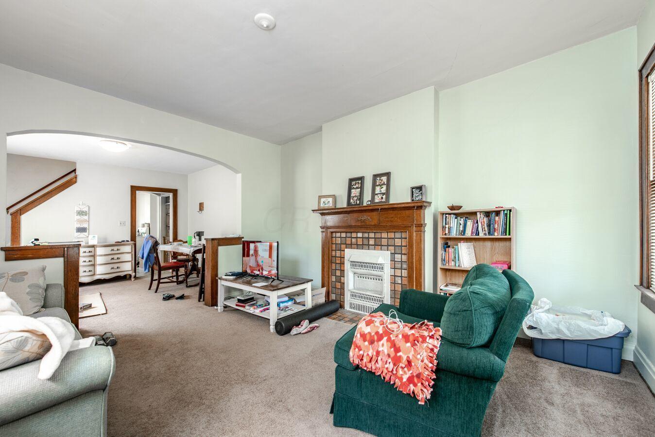 907 Thomas Road, Unit 9 Columbus, OH 43212 - Photo 3 of 28