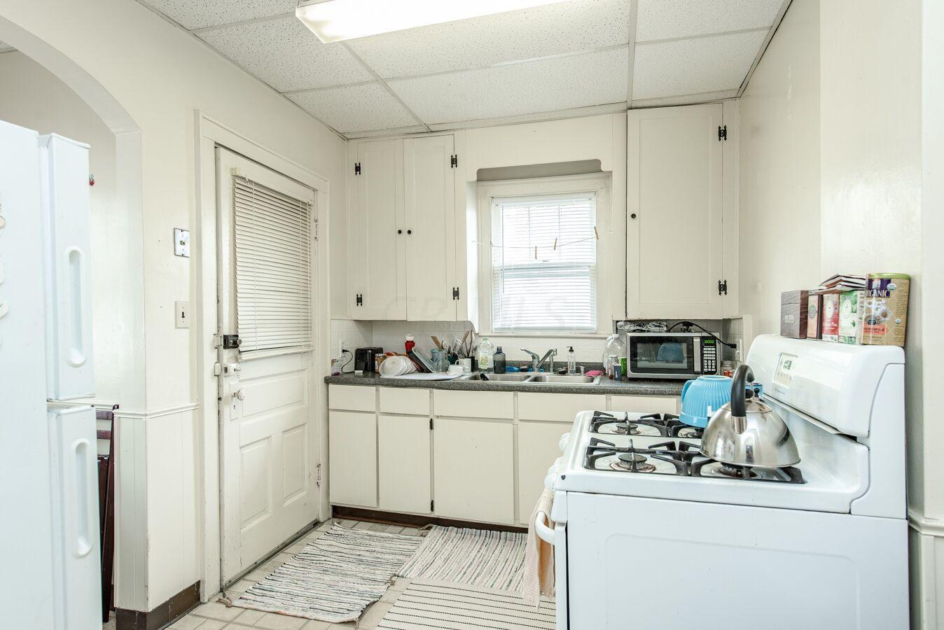 907 Thomas Road, Unit 9 Columbus, OH 43212 - Photo 8 of 28