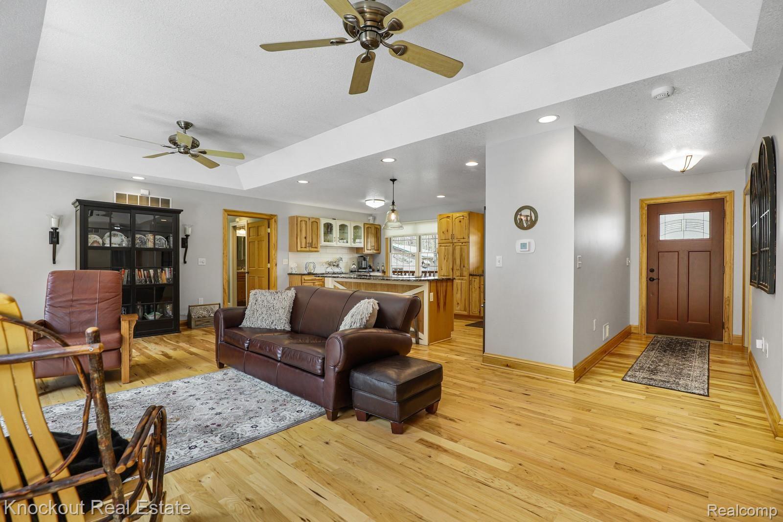 6288 Murphy Lake Road Millington, MI 48746 - Photo 7 of 69 6288 Murphy Lake Rd Millington-8.jpg