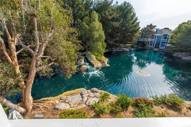 $3,695 | 8182 Mainsail Drive, Unit 202, Huntington Beach, CA 92646