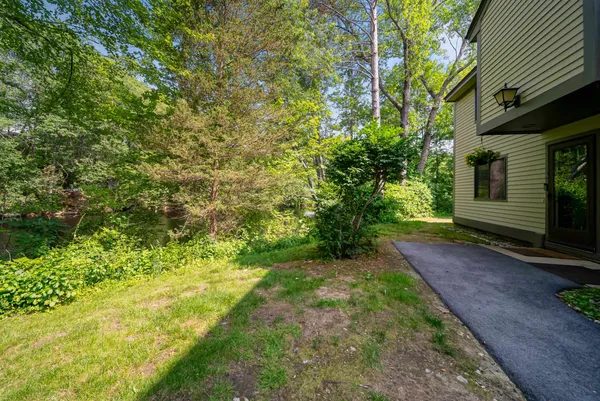 $275,000 | 9 Swiftwater Drive, Unit 5, Allenstown, NH 03275