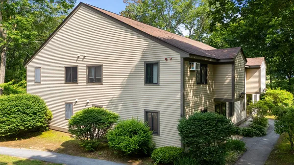 $275,000 | 9 Swiftwater Drive, Unit 5, Allenstown, NH 03275