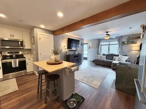 $275,000 | 9 Swiftwater Drive, Unit 5, Allenstown, NH 03275