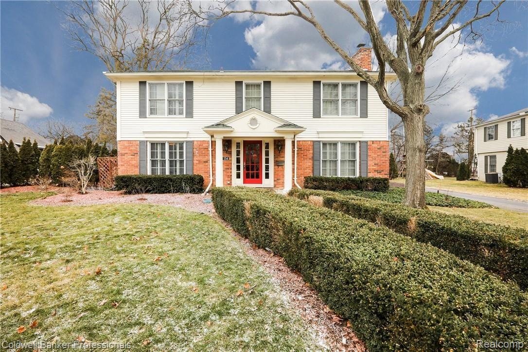 154 Hamilton Road Bloomfield Hills, MI 48301 - Photo 2 of 48 -100a.jpg