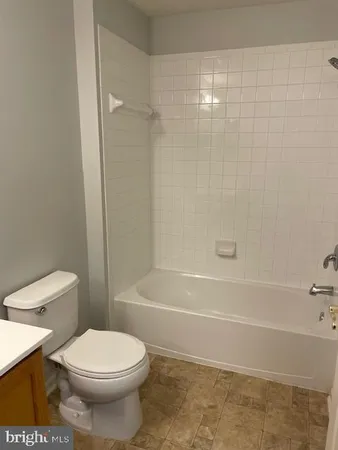 $2,900 | 8 Swan Court, Delran, NJ 08075