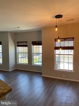 $2,900 | 8 Swan Court, Delran, NJ 08075