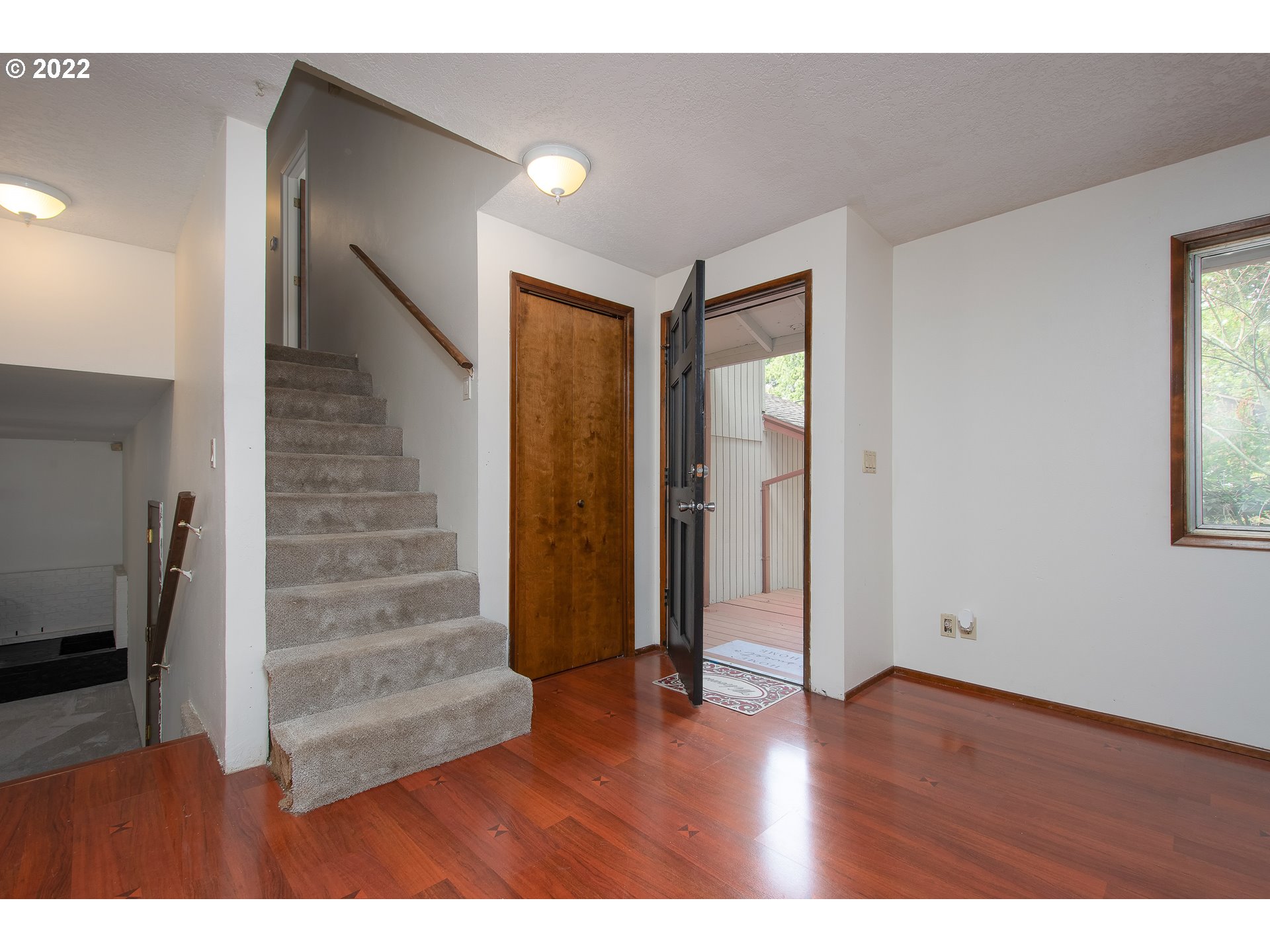14008 Southeast Rusk Road Milwaukie, OR 97267 - Photo 4 of 28