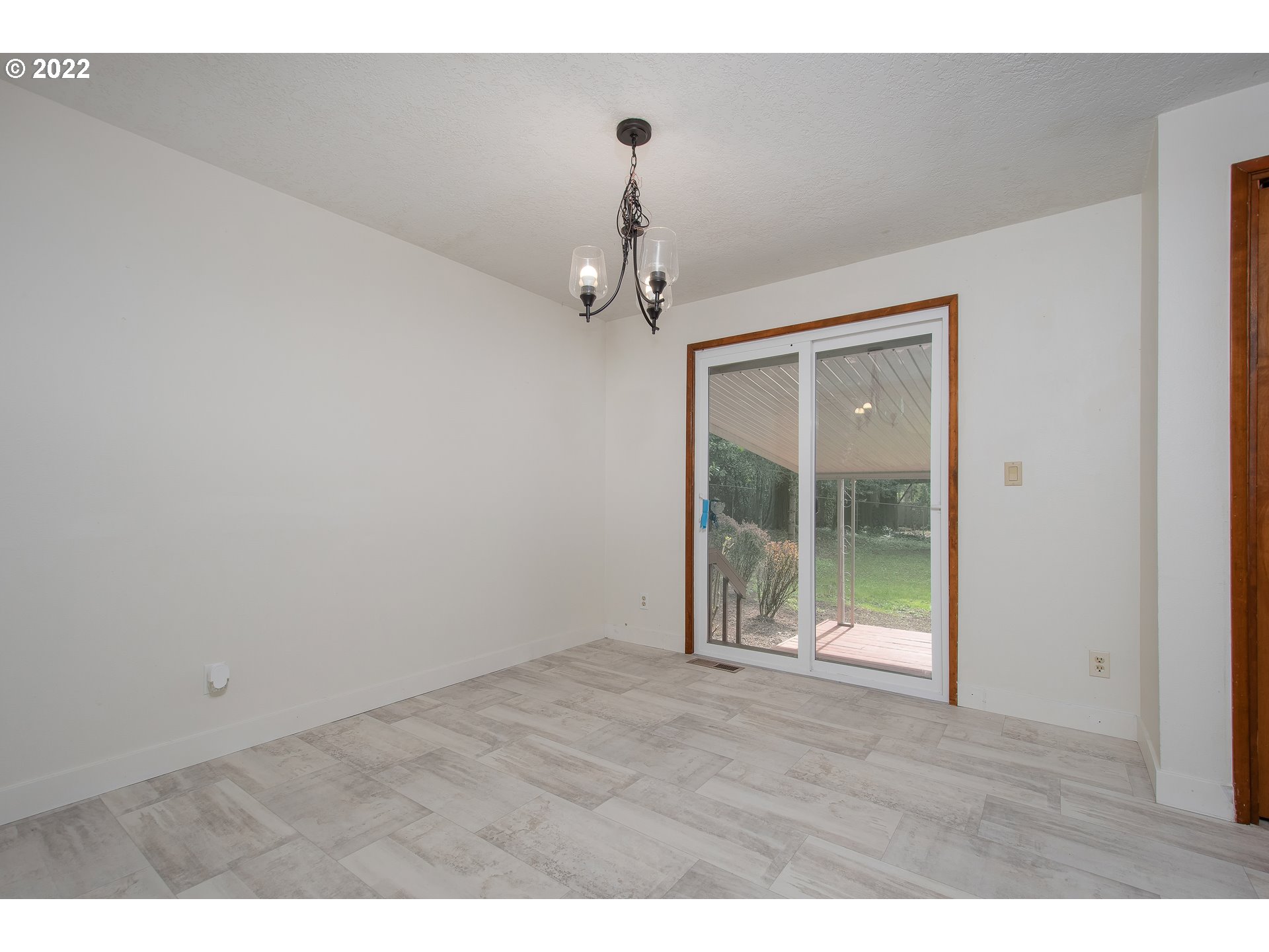 14008 Southeast Rusk Road Milwaukie, OR 97267 - Photo 7 of 28