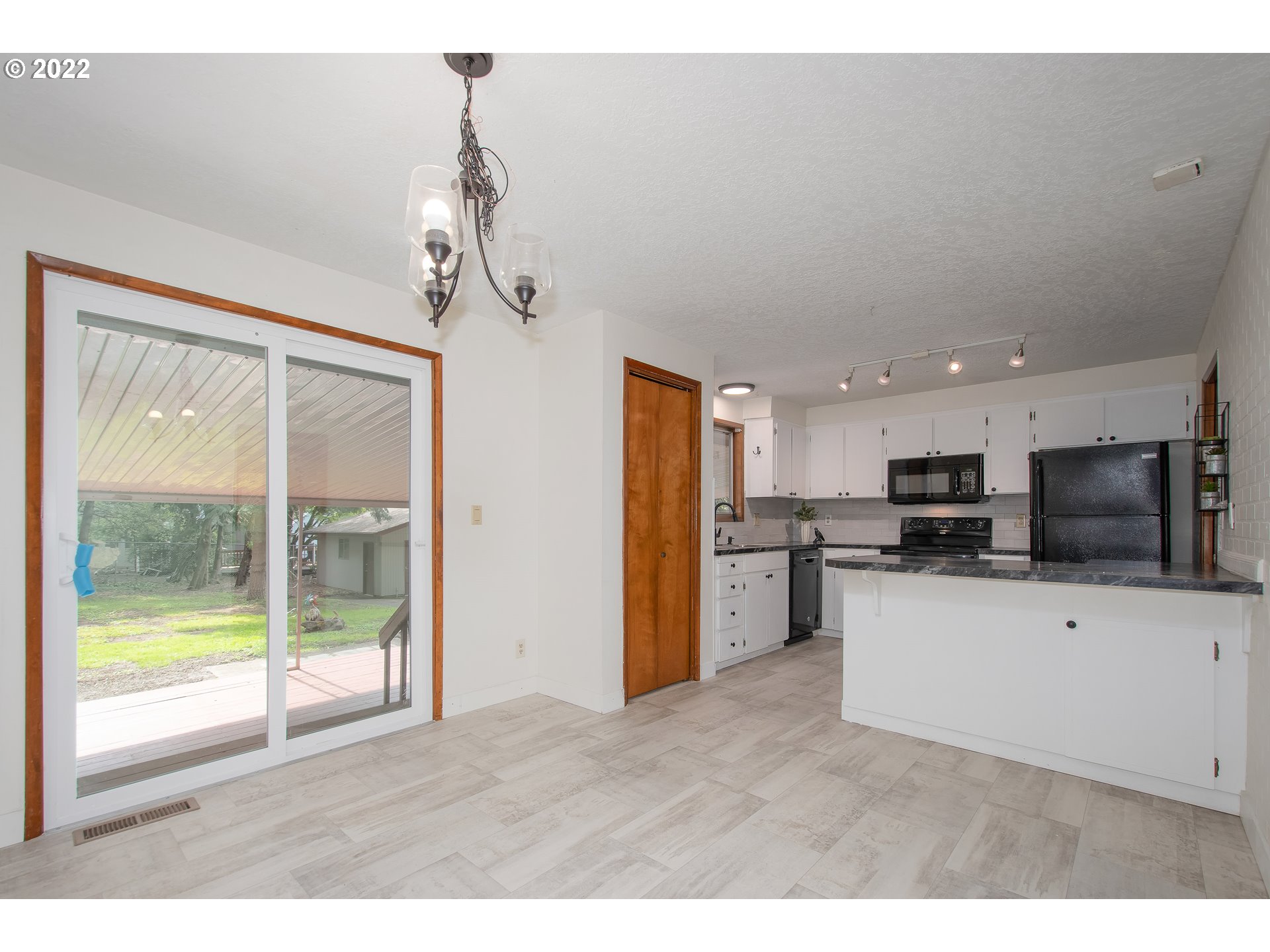 14008 Southeast Rusk Road Milwaukie, OR 97267 - Photo 8 of 28