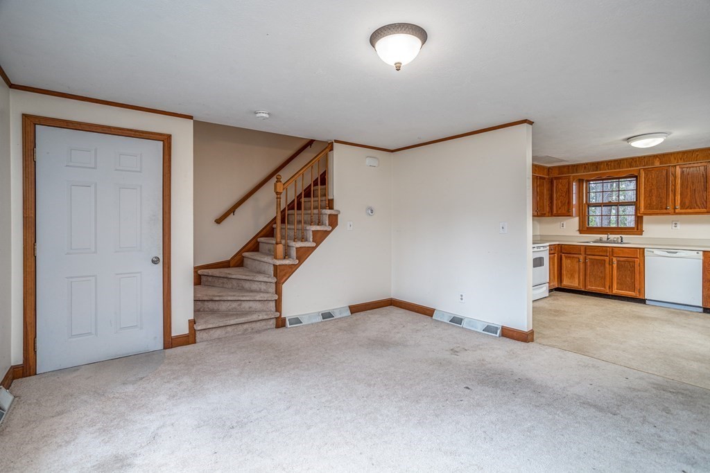 289 Forge Village Road, Unit B Groton, MA 01450 - Photo 7 of 35 Gallery Image 7