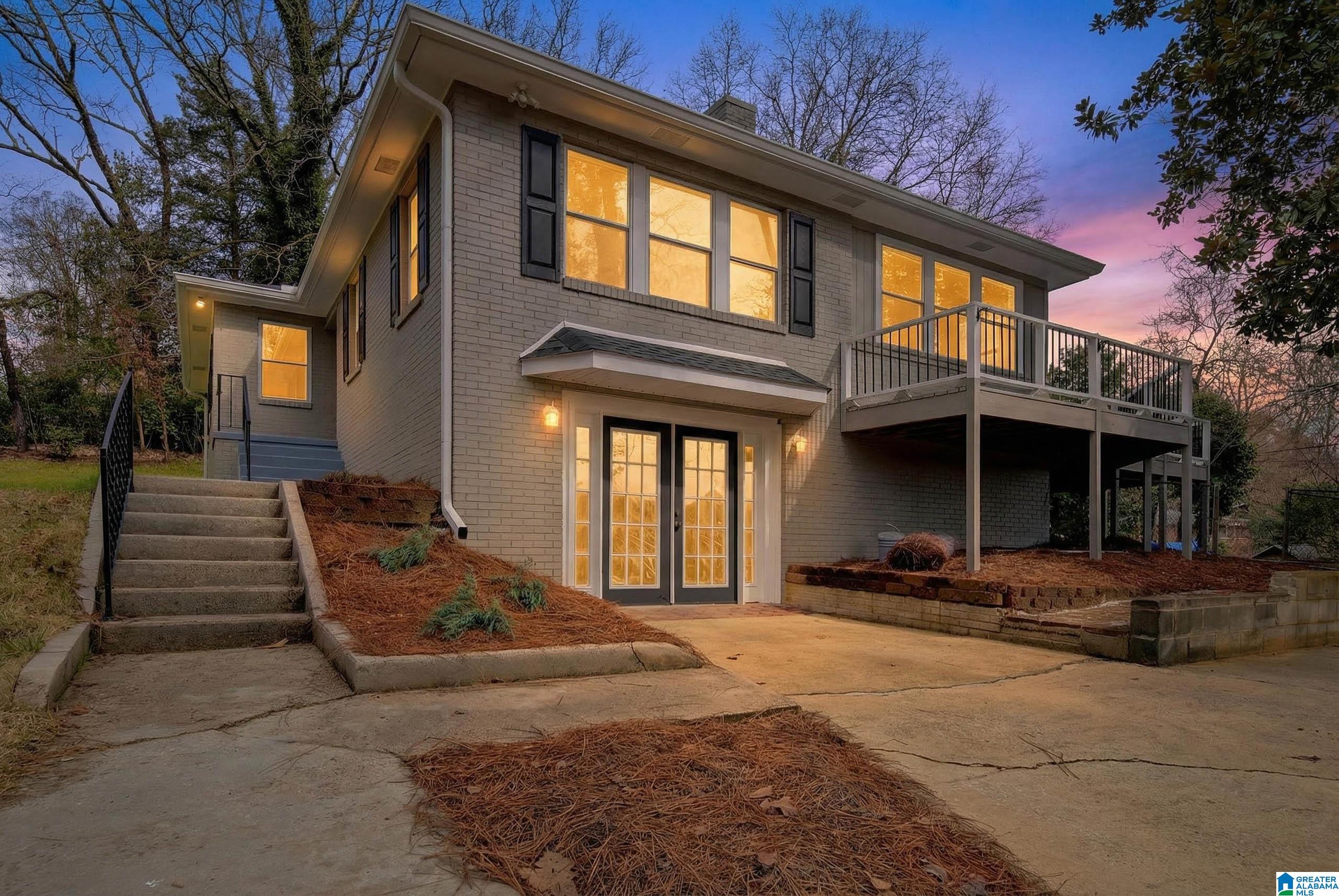 1111 Calhoun Place Anniston, AL 36207 - Photo 3 of 49