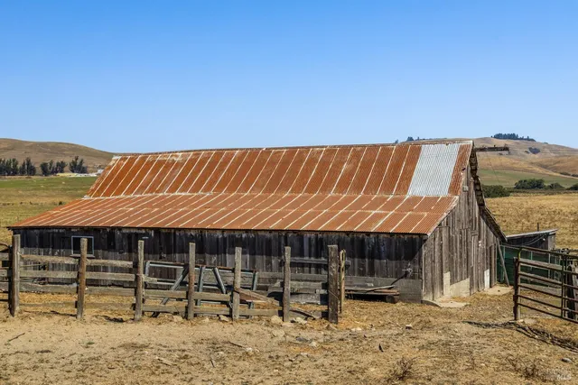 $1,495,000 | 14550 Valley Ford Estero Road, Valley Ford, CA 94972