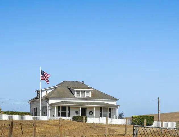 $1,495,000 | 14550 Valley Ford Estero Road, Valley Ford, CA 94972