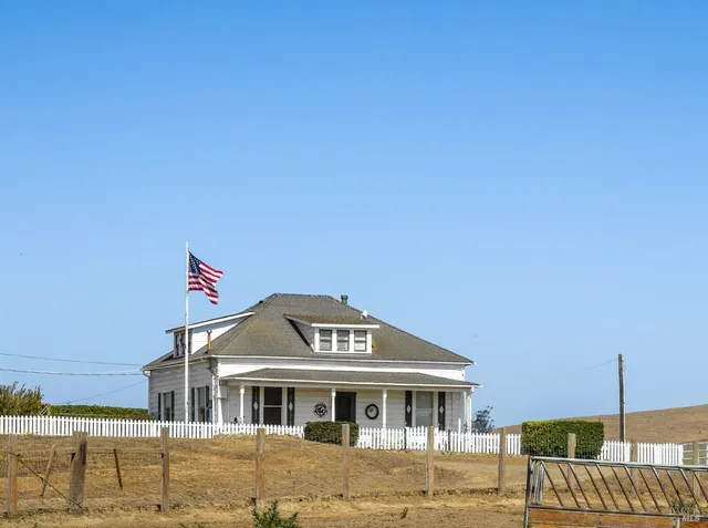 $1,495,000 | 14550 Valley Ford Estero Road, Valley Ford, CA 94972