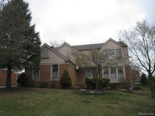 1686 Hillcrest Drive Rochester Hills, MI 48306 - Photo 1 of 18