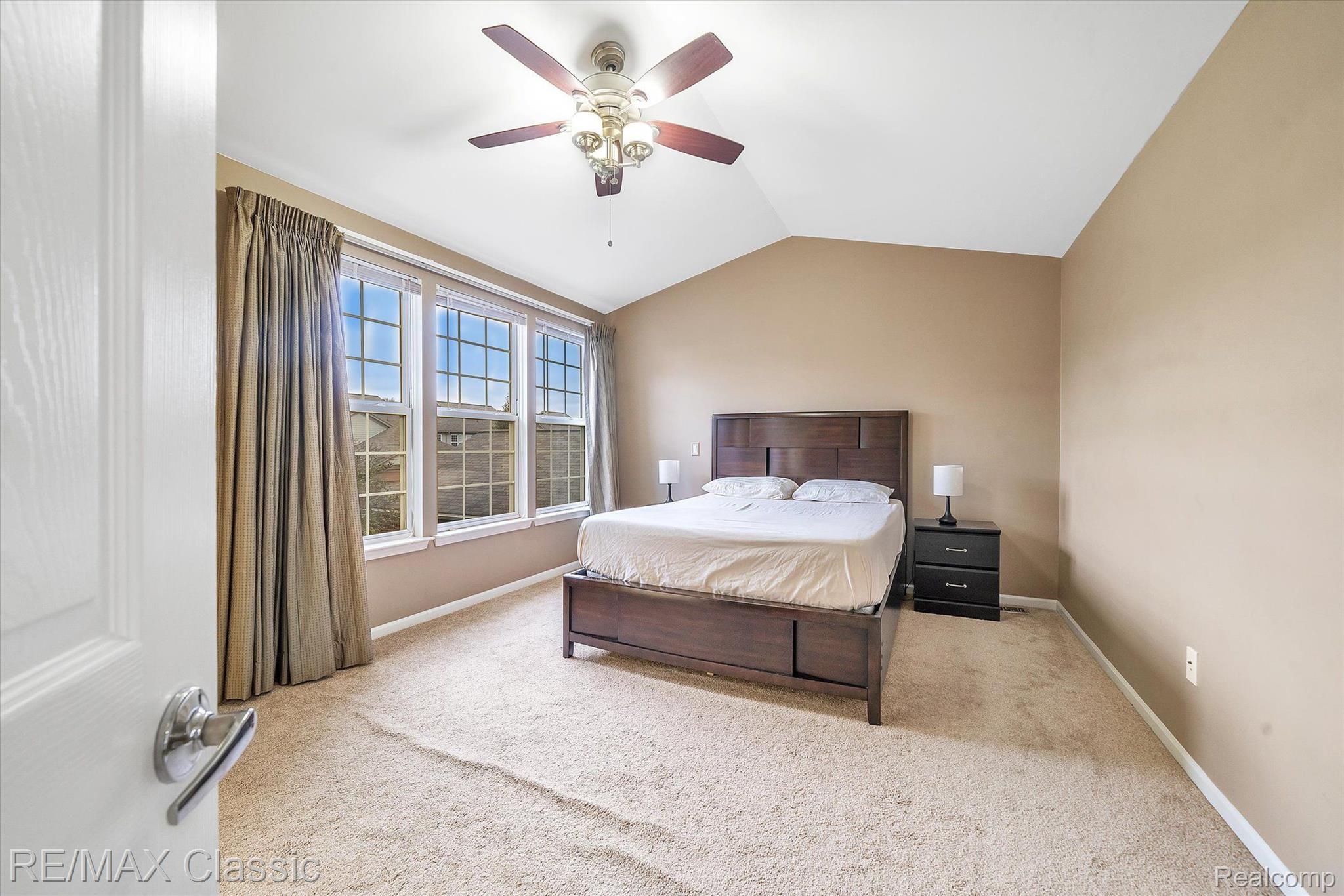 49746 Potomac Road Canton, MI 48188 - Photo 24 of 46 Gallery Image 24