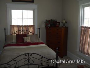 17477 Old Fairgrounds Road Petersburg, IL 62675 - Photo 7 of 24 Gallery Image 7